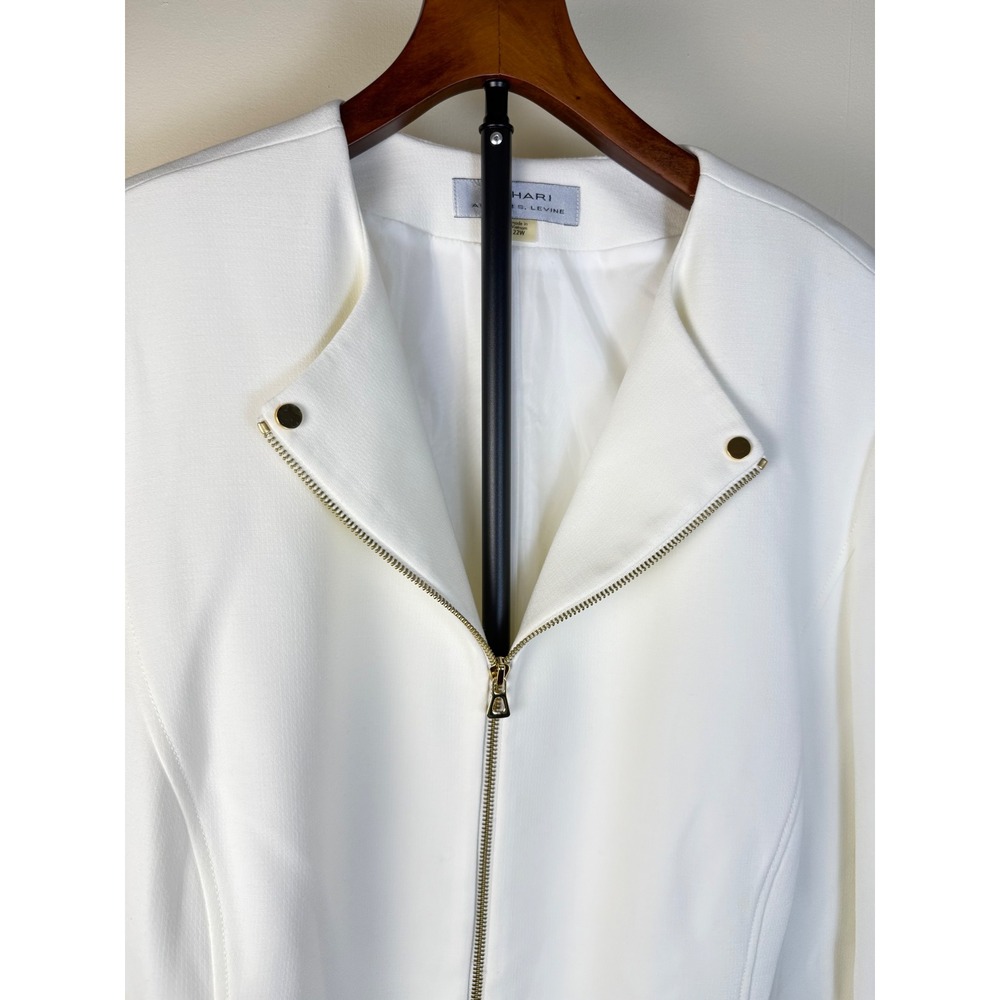 Tahari Arthur Levine Women White Blazer Gold Zip Shoulder Pads size 22W Business - Picture 8 of 15